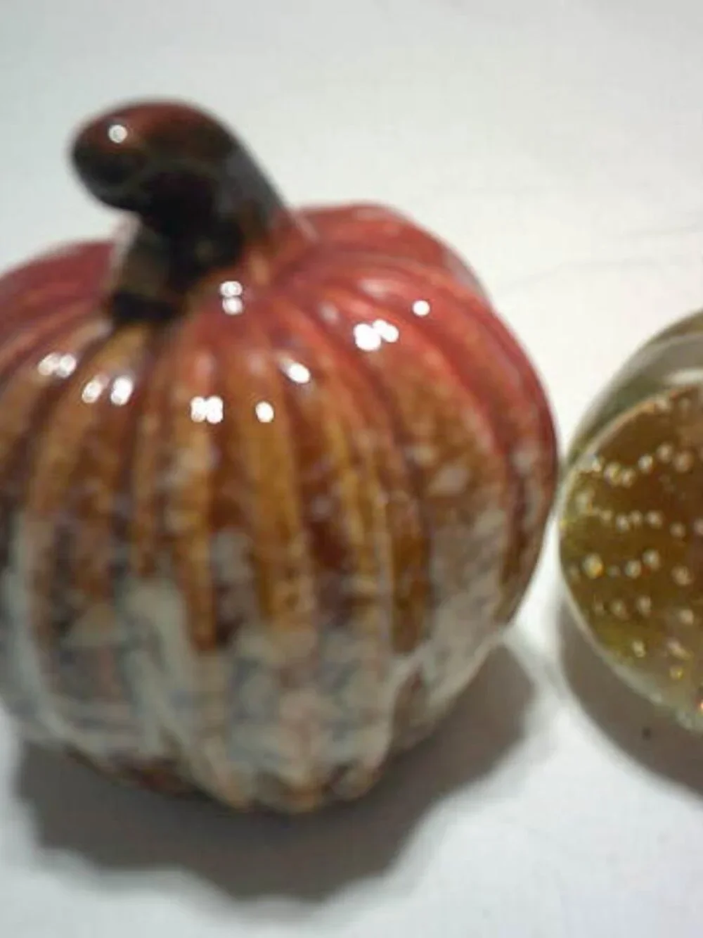 LOT 2 VTG PORCELAIN GLASS SMALL FALL PUMPKIN GOURDS HEAVY PAPER WEIGHTS DECOR 🎃